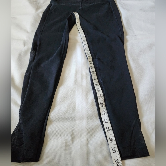 TNA leggings Size Large - Picture 4 of 9